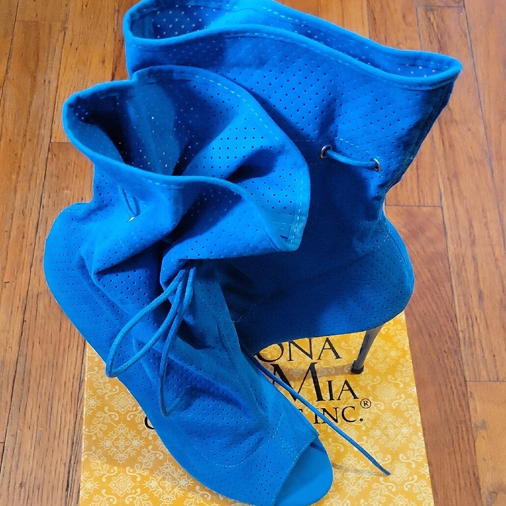 Vibrant Blue Heeled Boots